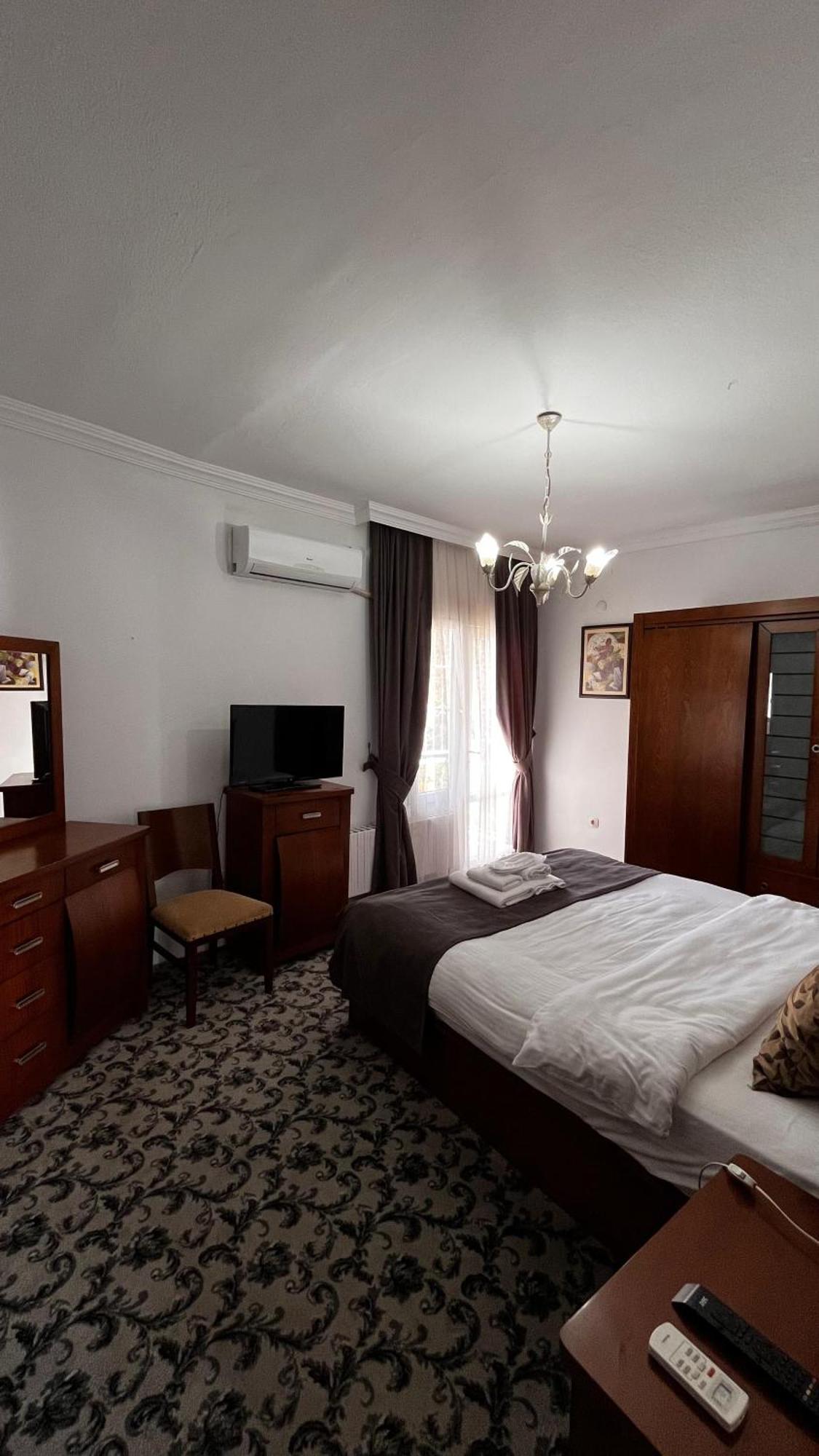 Foca Antik Otel Luaran gambar