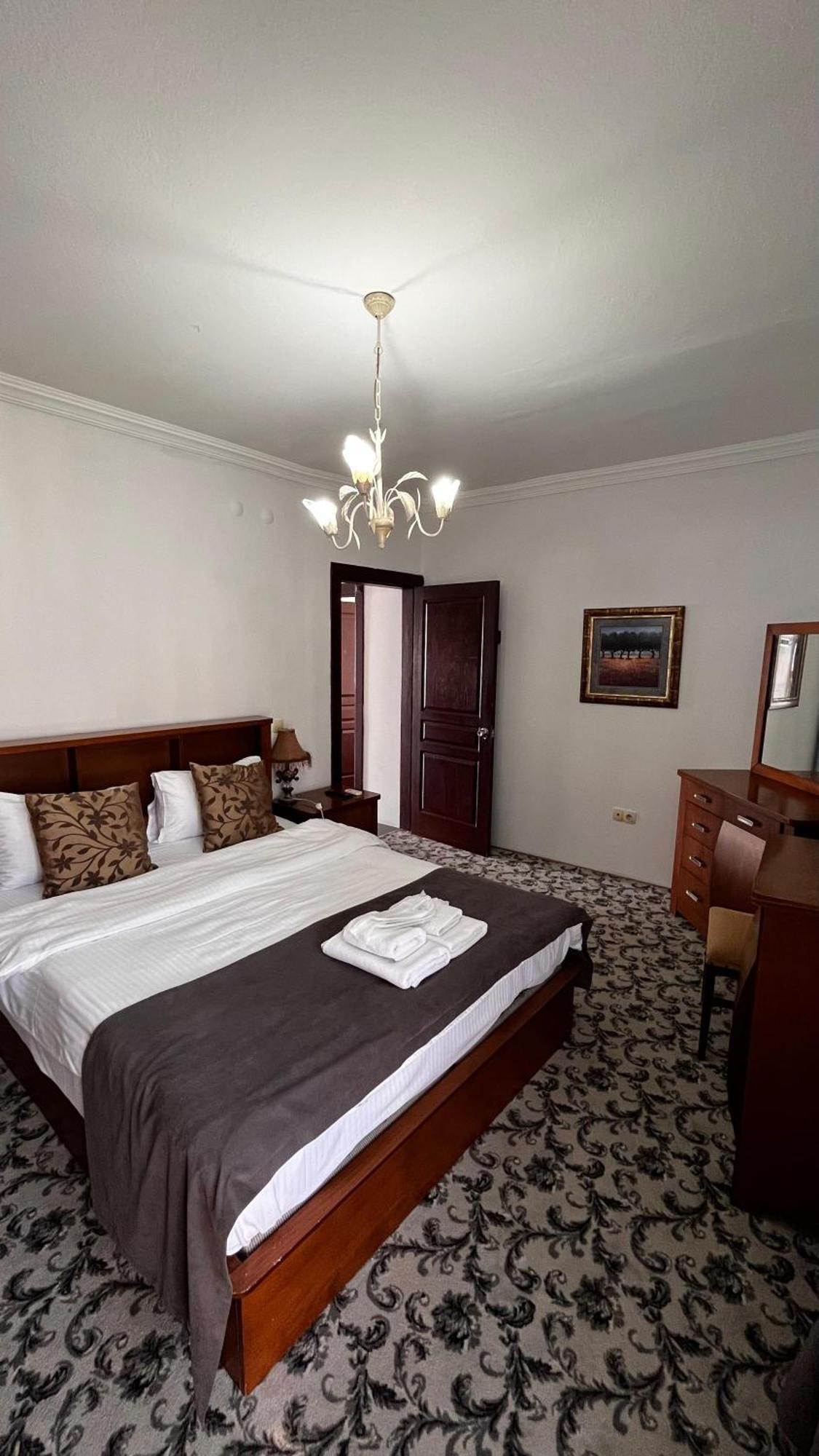 Foca Antik Otel Luaran gambar