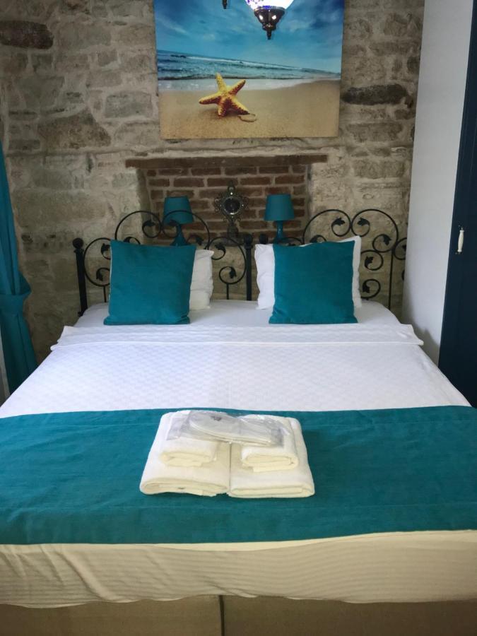 Foca Antik Otel Luaran gambar